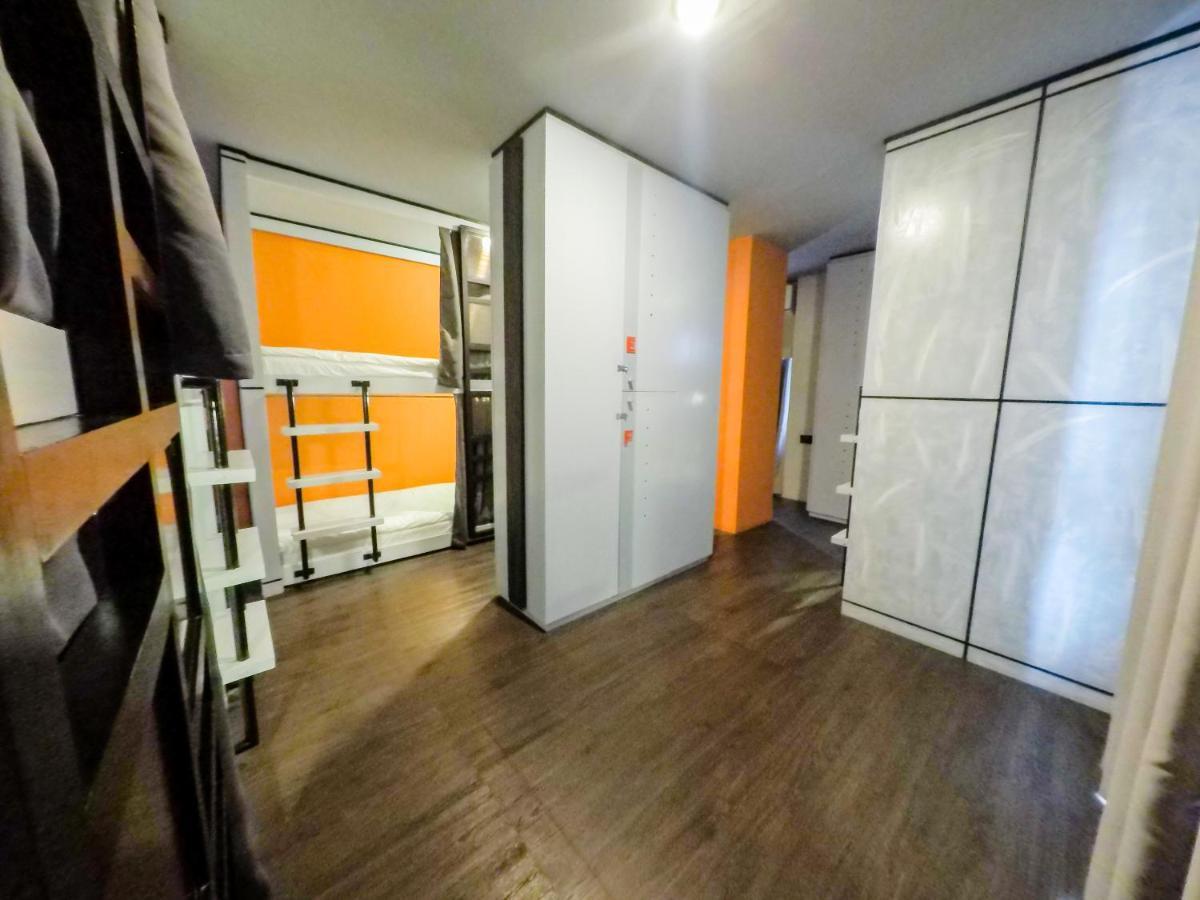 Abraham Manila - Located In Central Makati (Adults Only) ماكاتي المظهر الخارجي الصورة